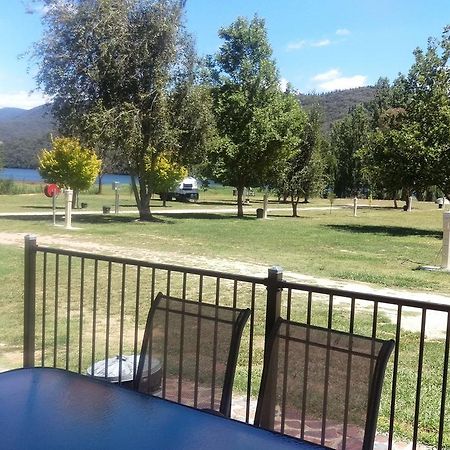 Khancoban Lakeside Caravan Park المظهر الخارجي الصورة