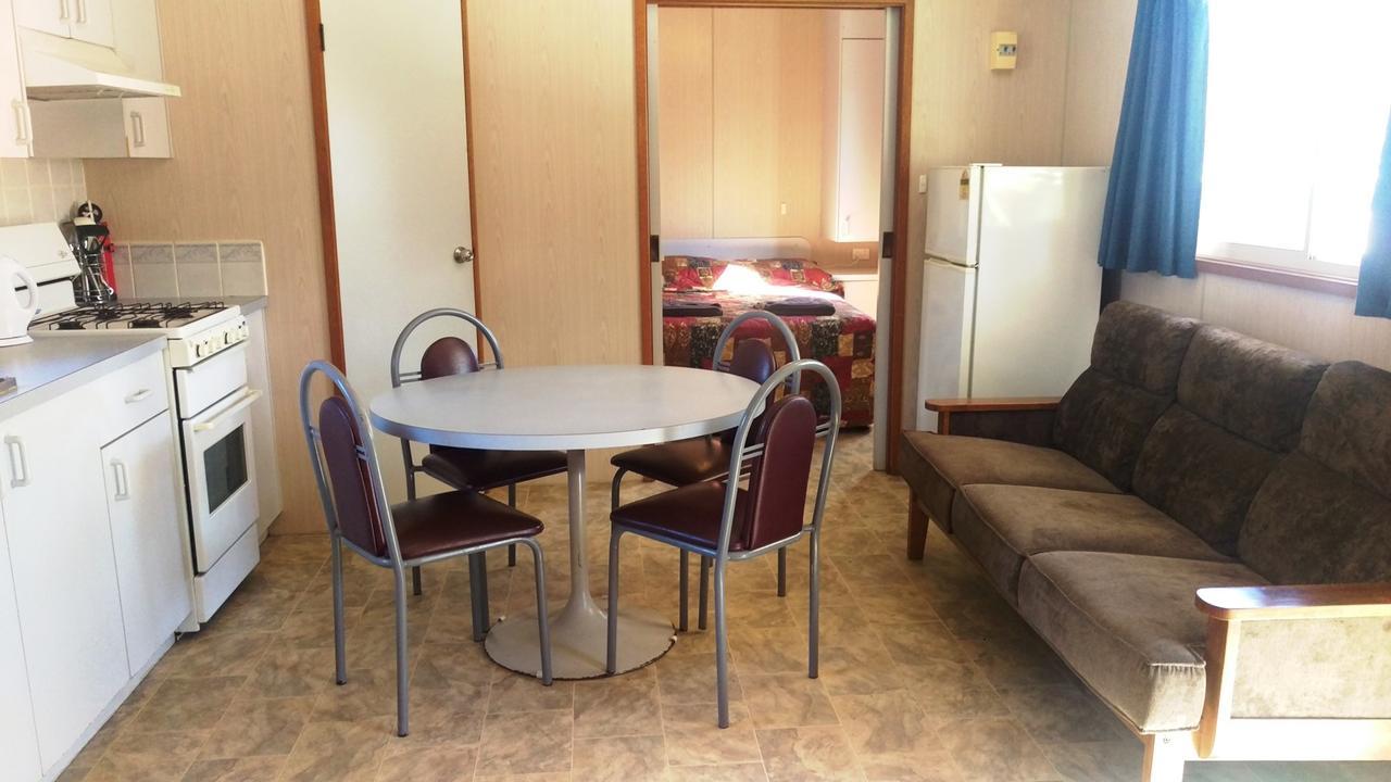Khancoban Lakeside Caravan Park المظهر الخارجي الصورة