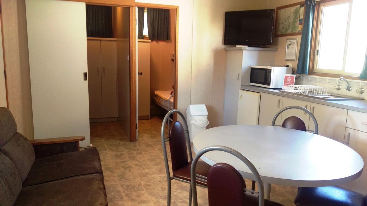 Khancoban Lakeside Caravan Park المظهر الخارجي الصورة