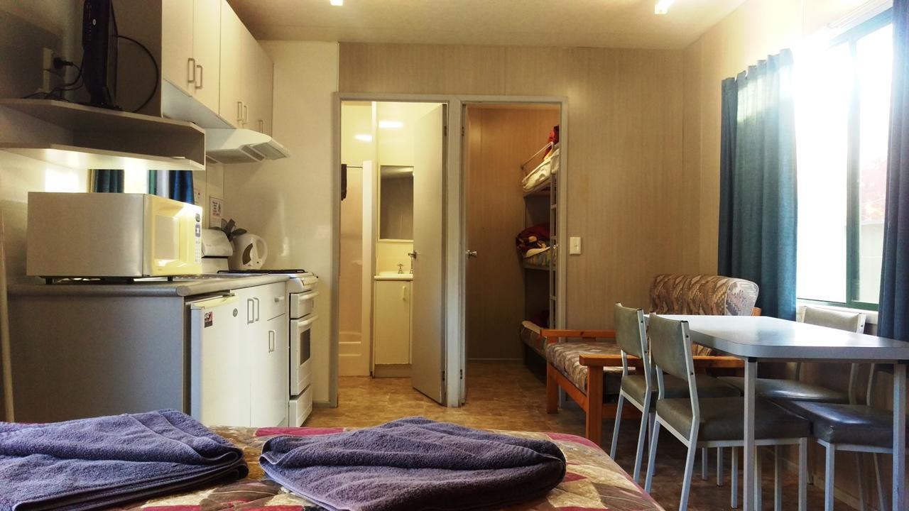 Khancoban Lakeside Caravan Park المظهر الخارجي الصورة