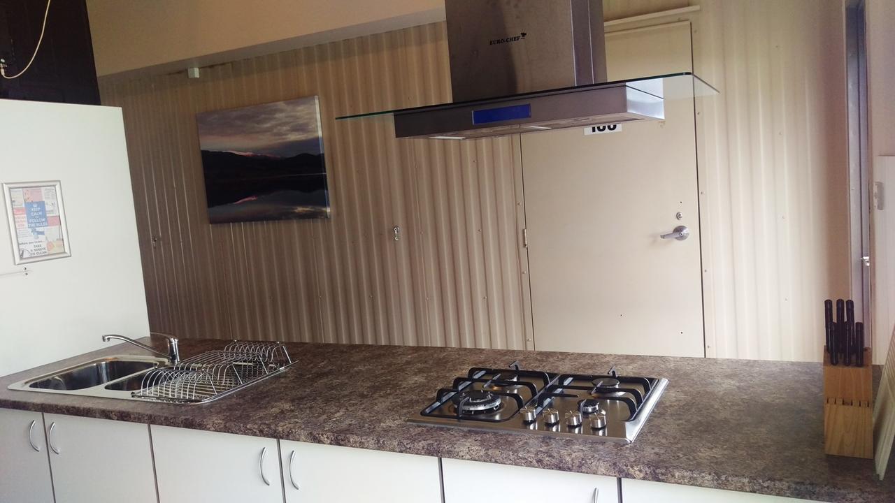 Khancoban Lakeside Caravan Park المظهر الخارجي الصورة