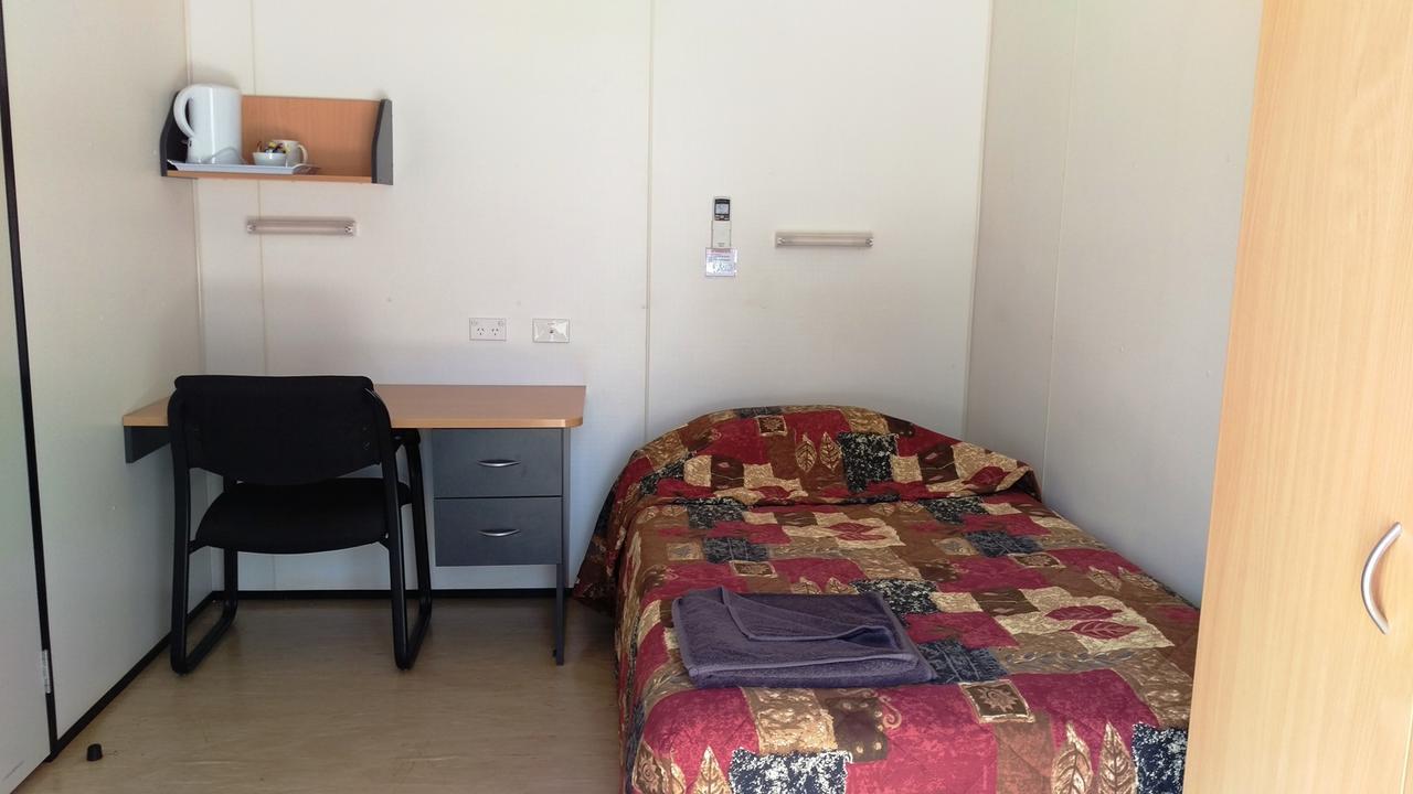 Khancoban Lakeside Caravan Park الغرفة الصورة